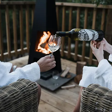 Yurtshire Eavestone - Willow Glamping