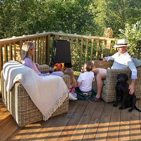 Роскошный шатер Yurtshire Eavestone - Willow